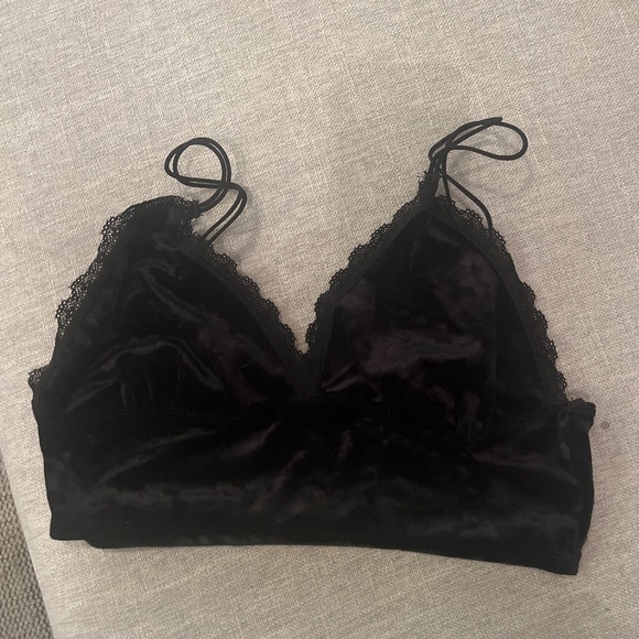 Velour crop top - Picture 1 of 3